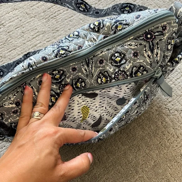 Vera Bradley Crossbody - Plaza Tile - Picture 13 of 13